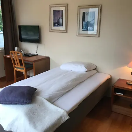 Oren Hotel Høyanger Esterno foto